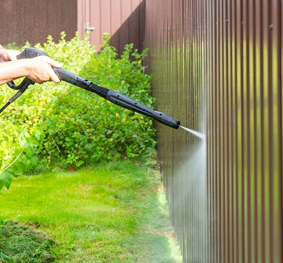 Choose Trusted Cleaning Services For Your Fence